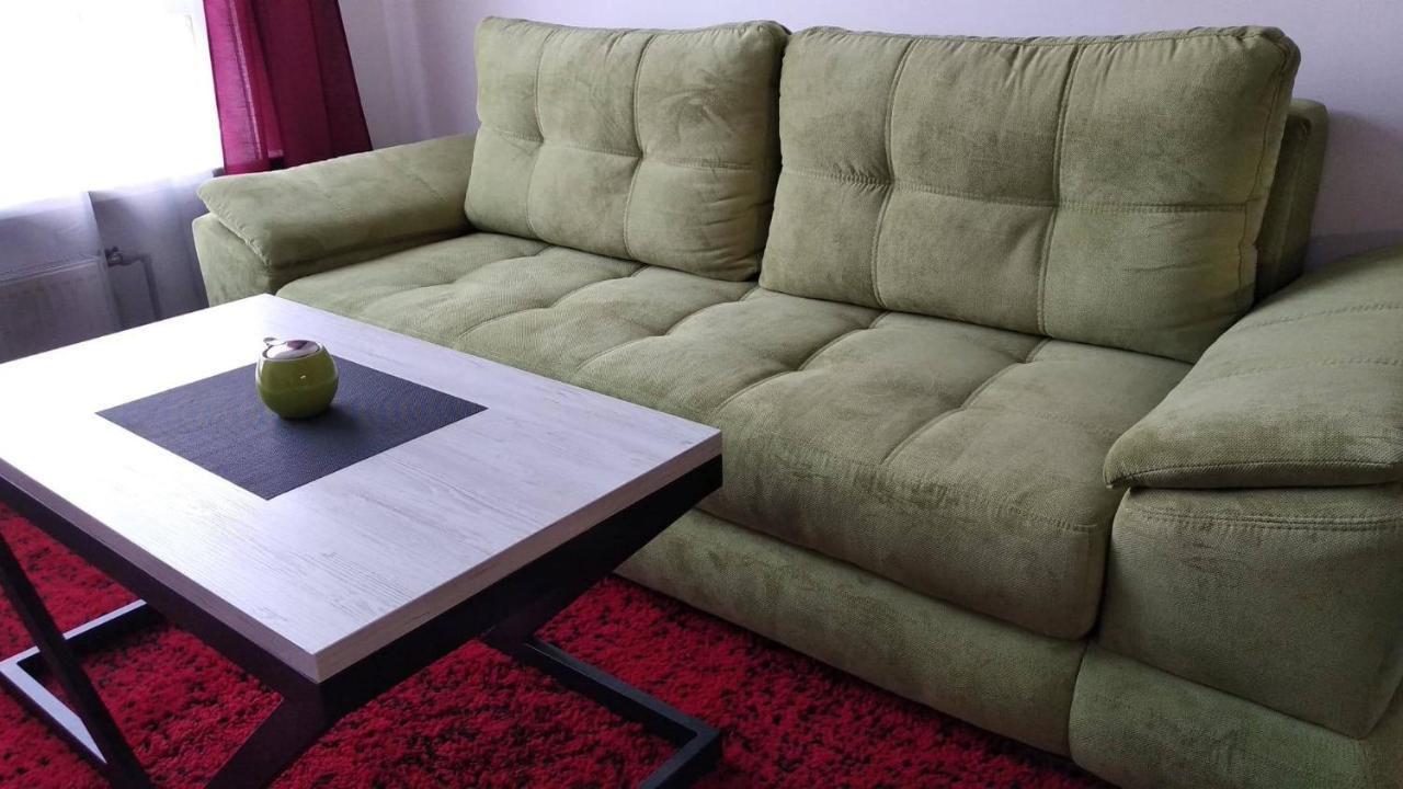 Fly Up Home Apartment Boryspilʼ Dış mekan fotoğraf